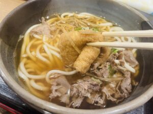 辨慶うどん：昔ながらの味を守り続ける、京都の隠れた名店